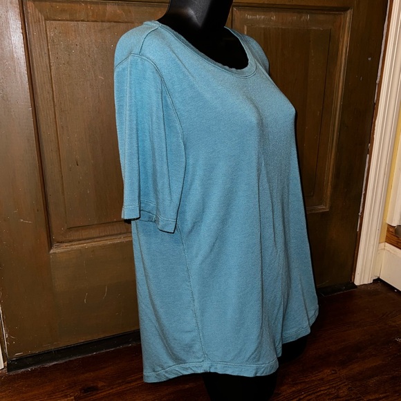 3/$10 🤍Vintage Matty M Soft Classic Back Split Bottom Hem Short Sleeve Tee - Picture 3 of 14